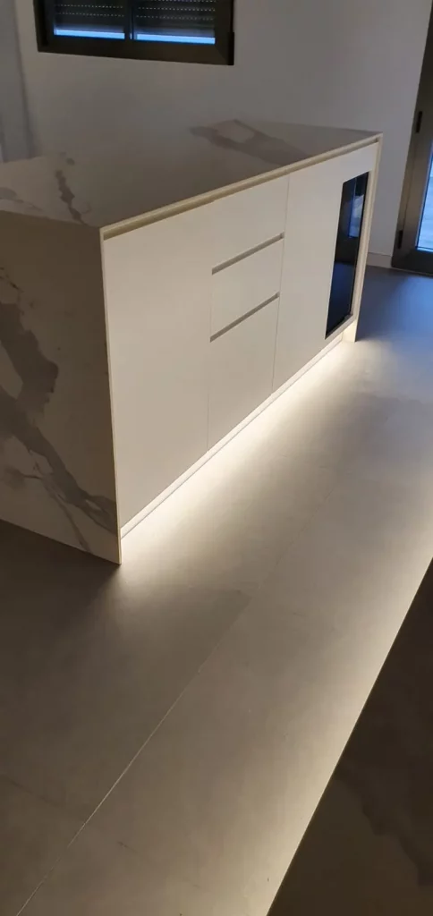 Cocina moderna a medida dk muebles
