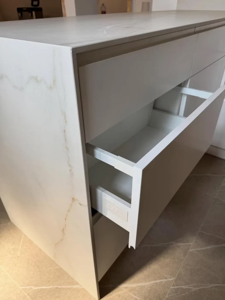 Cocina moderna a medida dk muebles