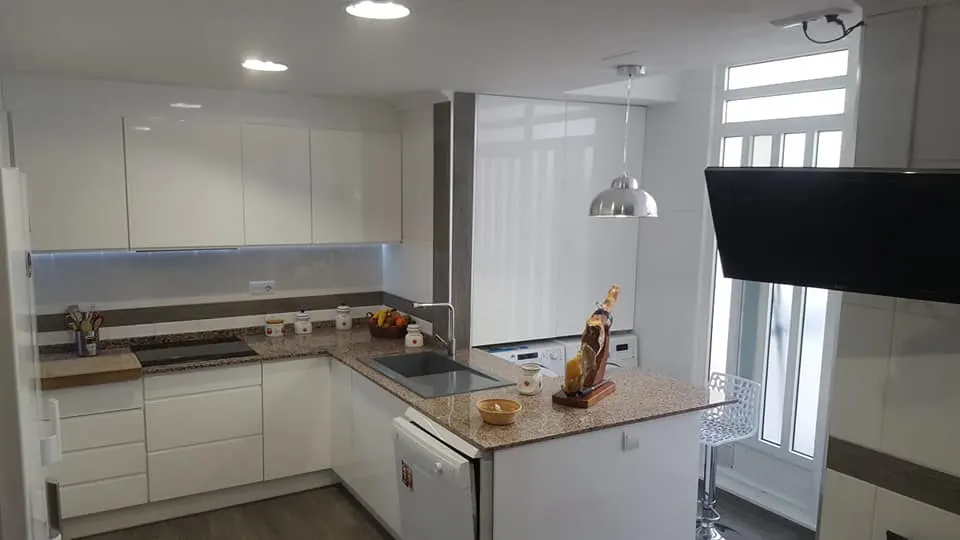 Mueble lacado cliente dk muebles